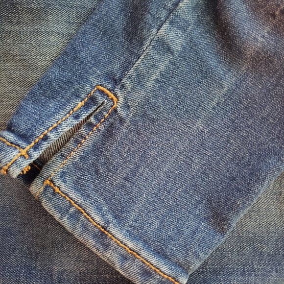 New Old Navy High-Waisted Button-Fly Rockstar Jean - Picture 5 of 9